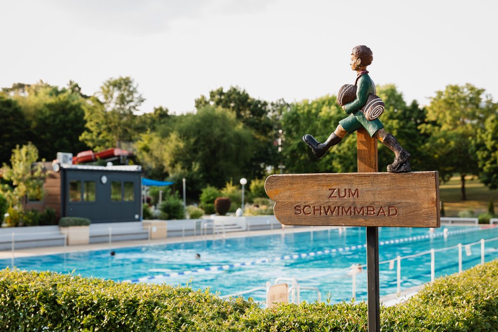 Hinweis im Freibad