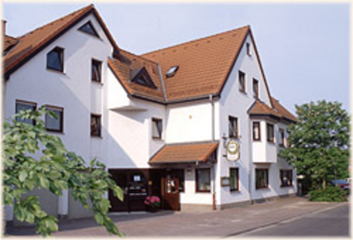 Auf der Darstellung ist das Hotel-Restaurant Hugenottengarten zu sehen.
