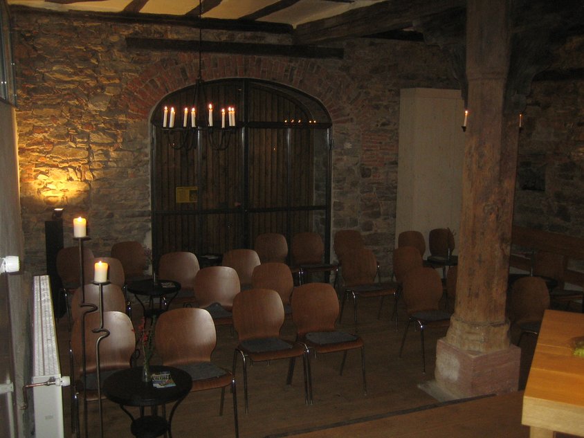 Bestuhlungsbereich für die Gäste im Alten Rathaus