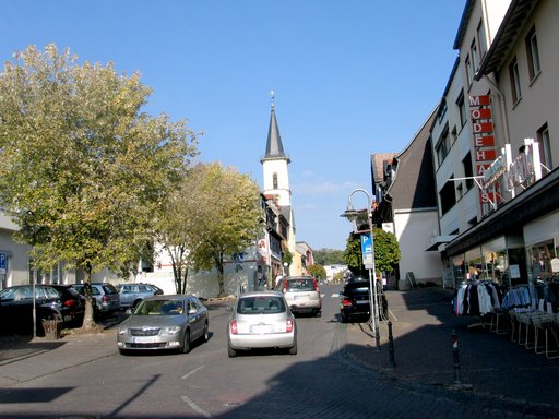 Verkehr in der Hugenottenstr.