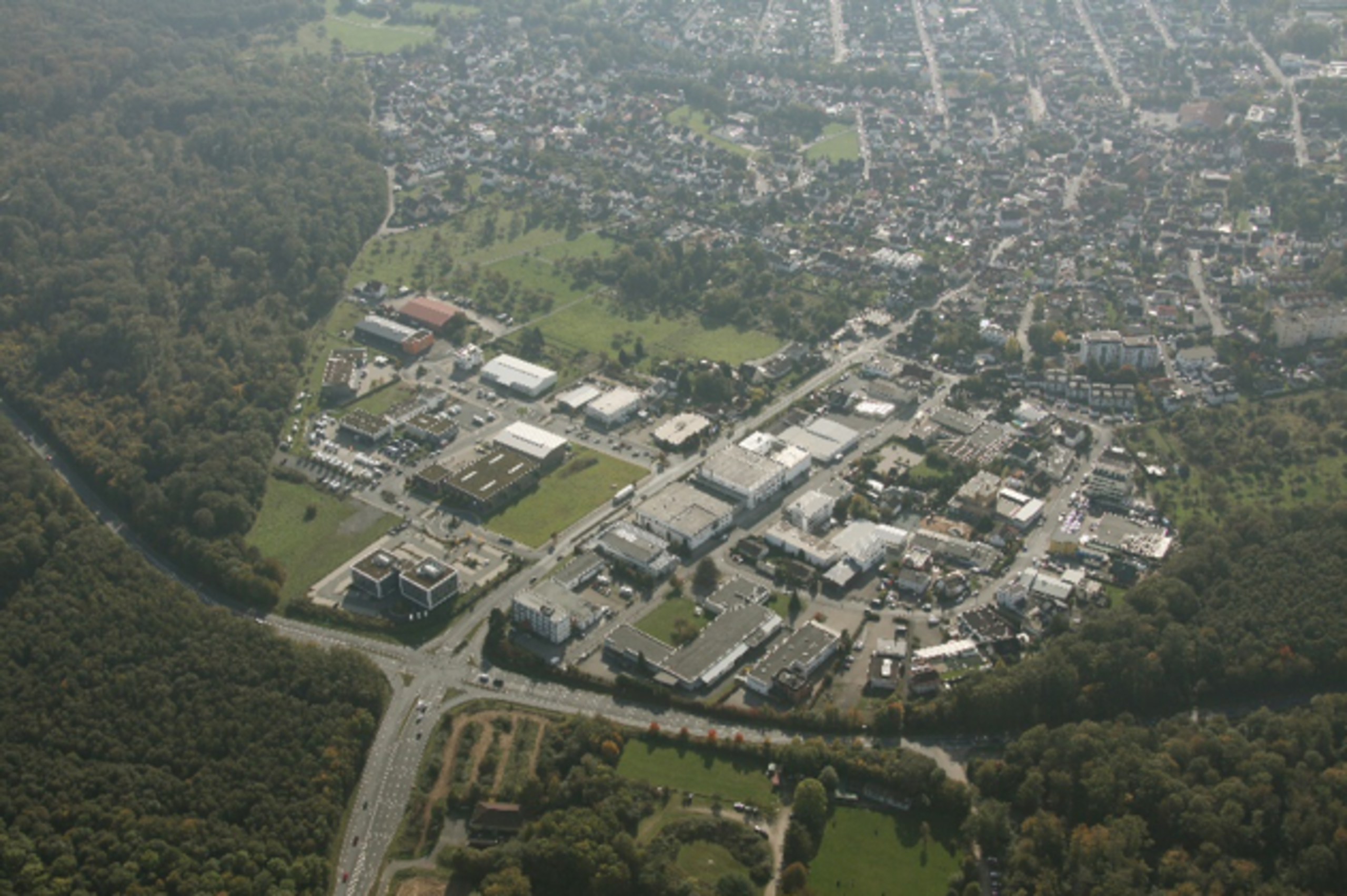 Luftbild des Gewerbegebiets Köppern Nord-Ost in Friedrichsdorf